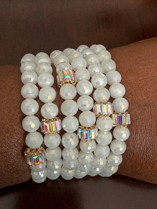 6 PC White Faceted Iridescent Beaded Stretch Bracelet - Picture 2 of 4
